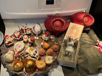 Christmas Tree Ornament Lot