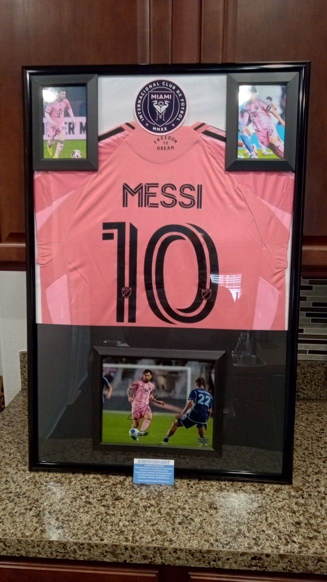 LIONEL MESSI #1 OF THE MIAMI INTERNACIONAL, CUSTOM BRANDED, AUTHENTIC FRAMED JERSEY SIGNED PHOTO,COA