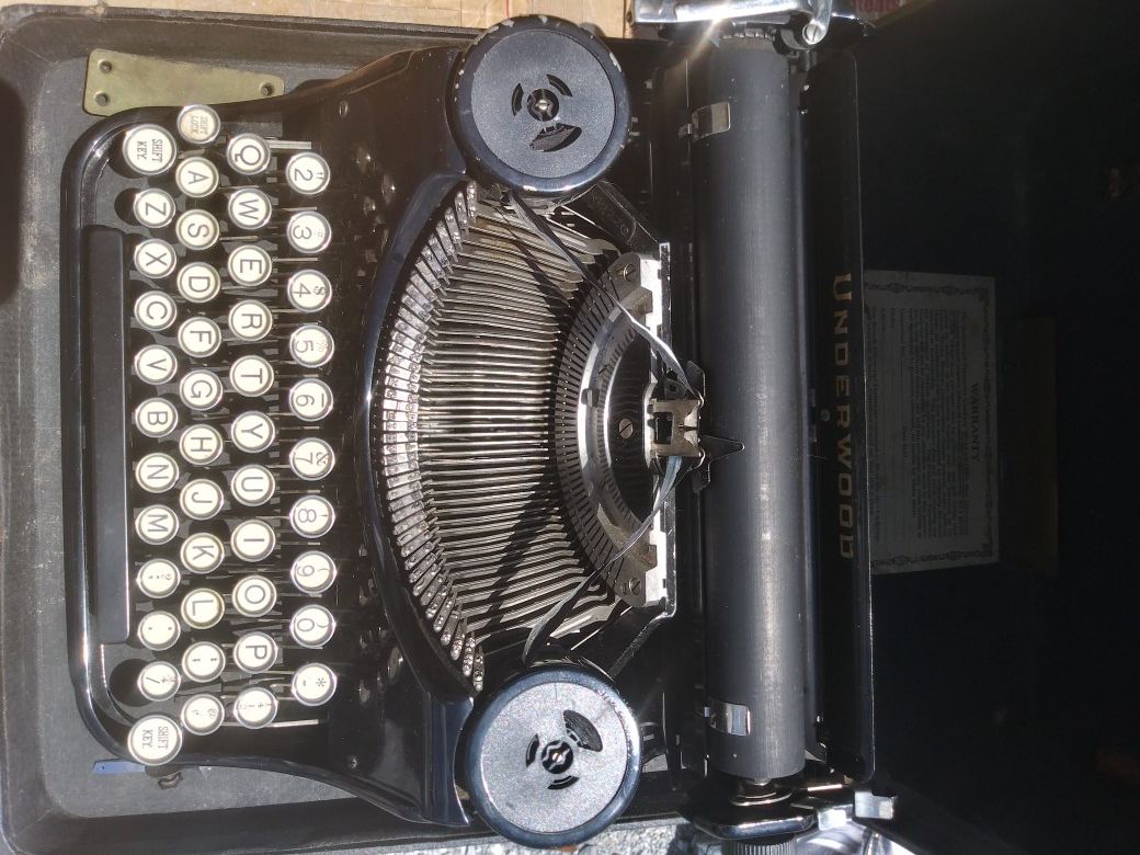 1929 Underwood typewriter