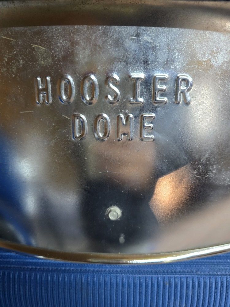 COLTS ORIGINAL HOOSIER DOME STEEL FOLDING CHAIRS
