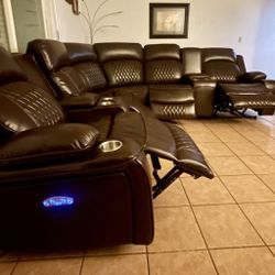 $900 Off This Power Reclining Sectional