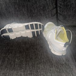 Men 10.5 Oncloud Shoes