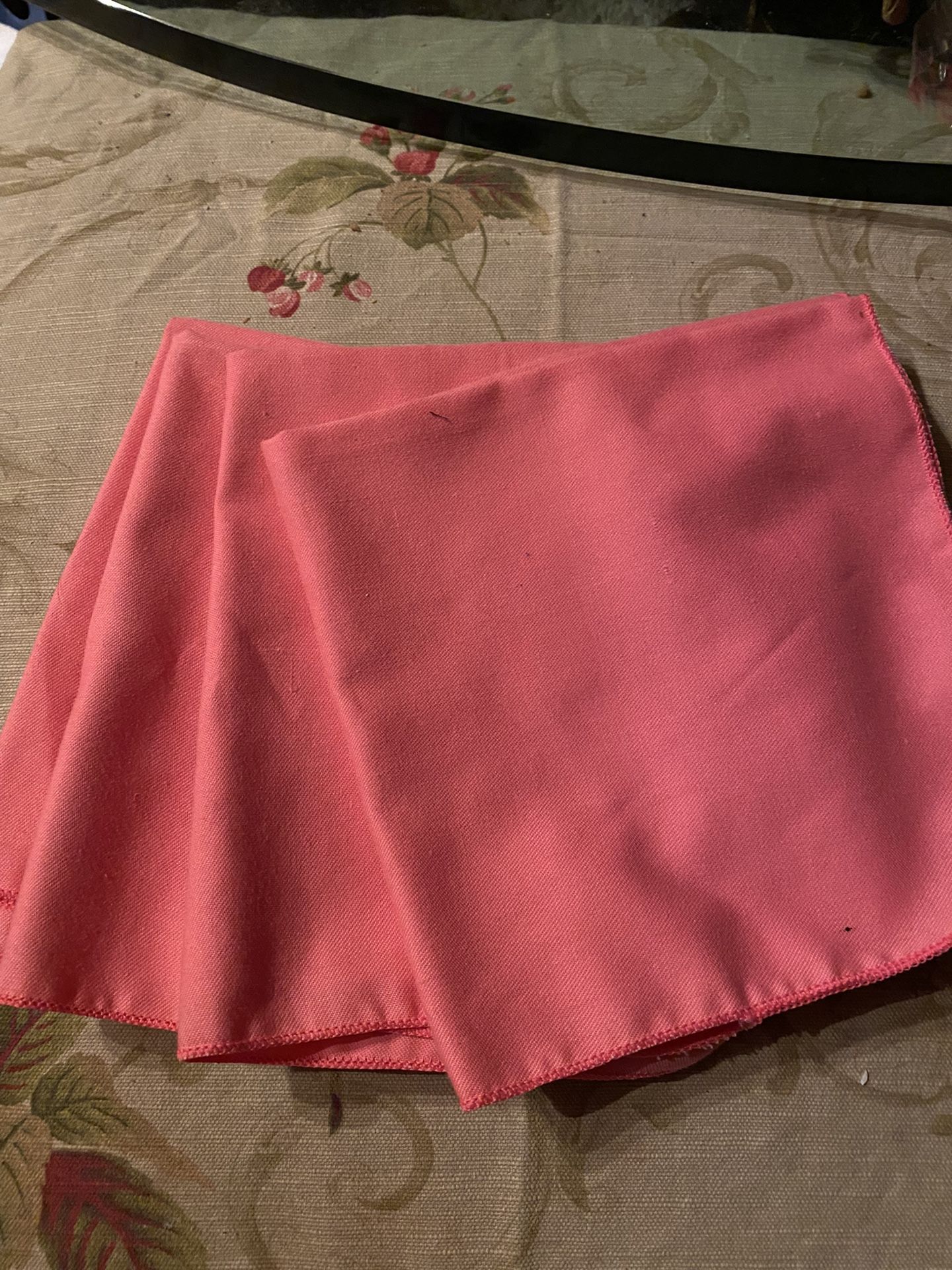 Pretty Coral Dinner Napkins