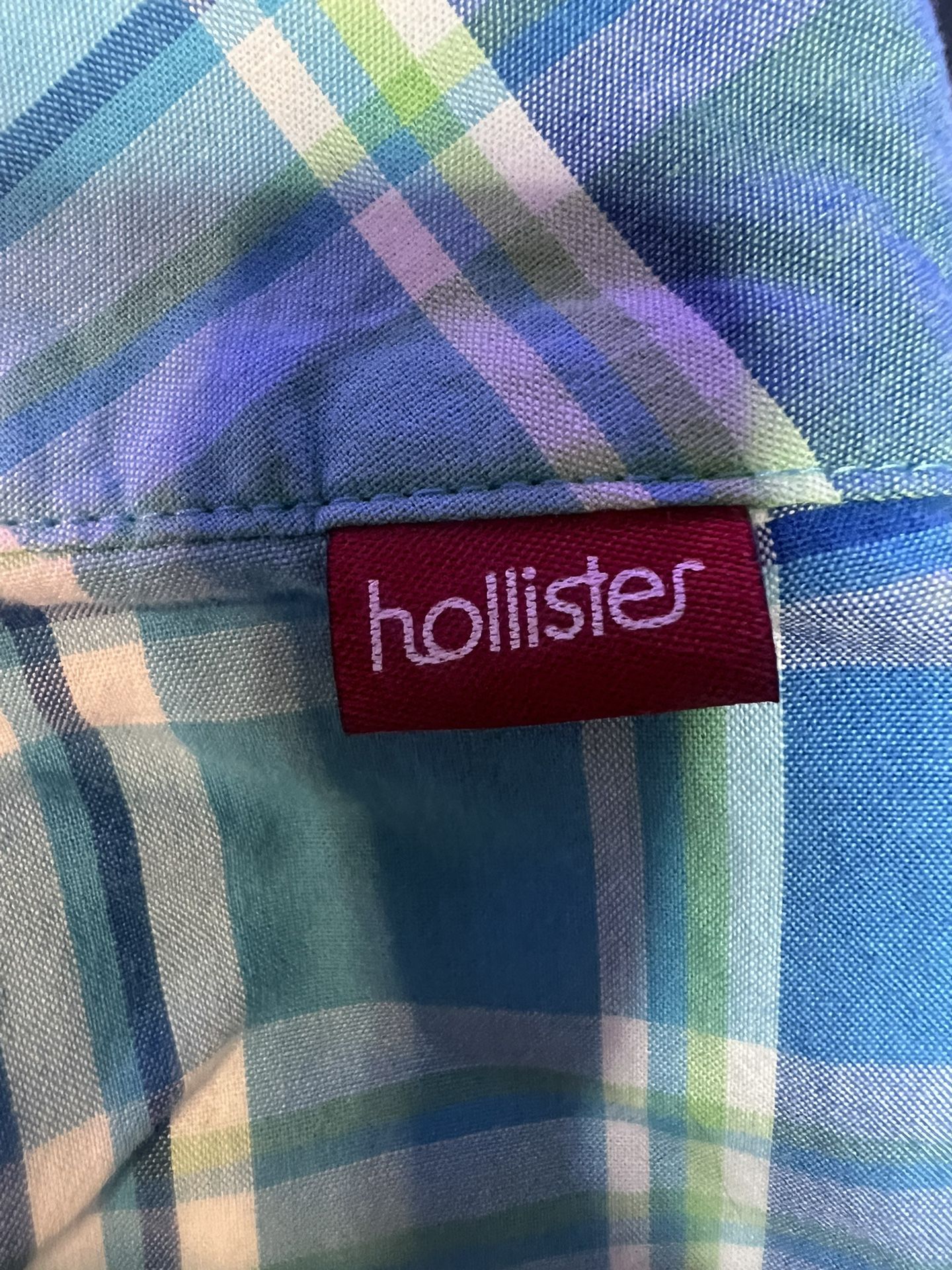 Holister Plaid Skirt (shorts Under)