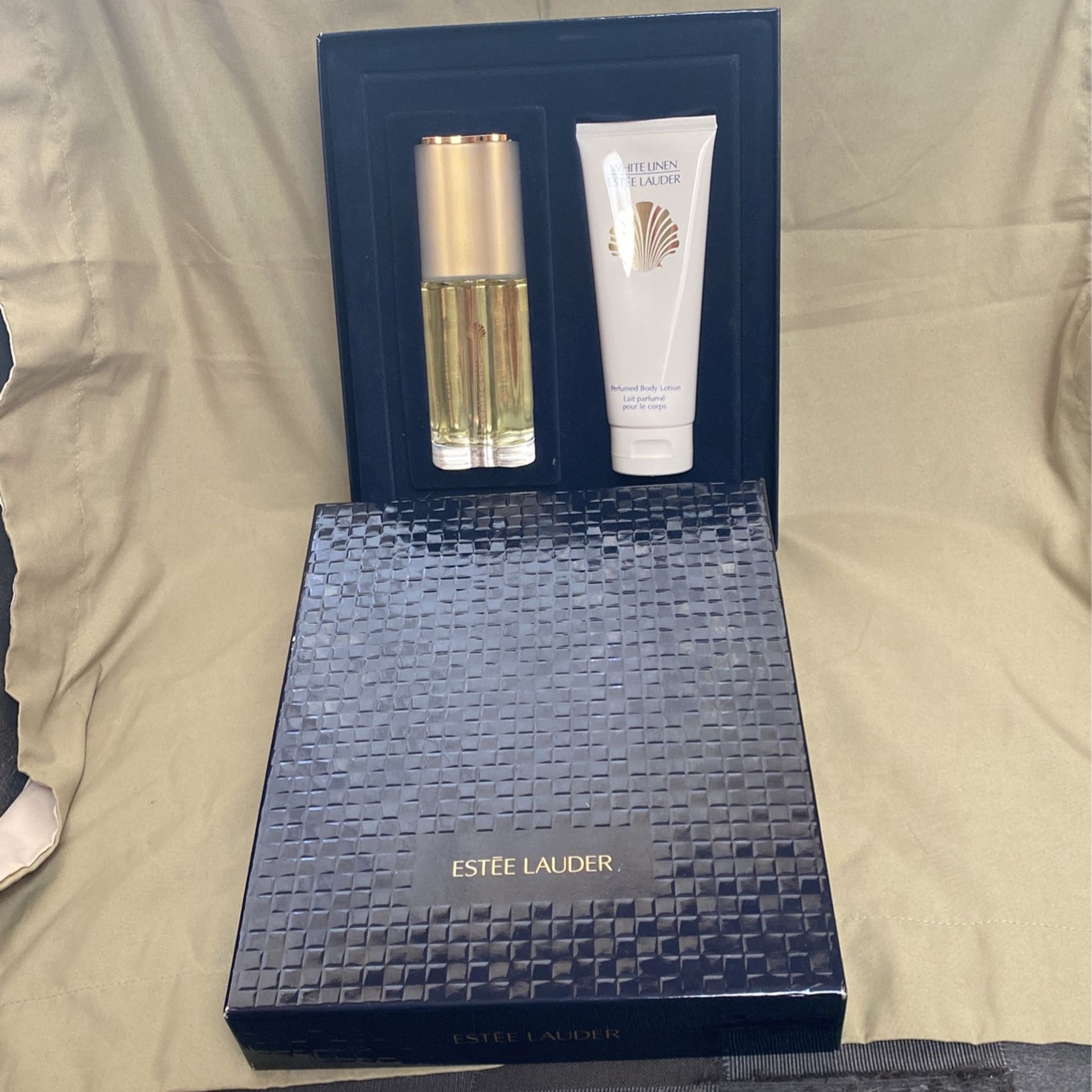 ESTÉE LAUDER WHITE LINEN CLASSICS PERFUME GIFT SET