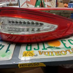 13-16 Ford Fusión Right Passenger Side Tail Light Oem
