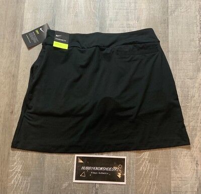 NWT NIKE SKORT