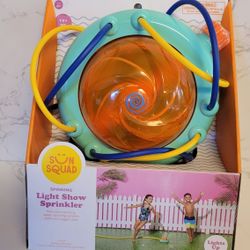 Sun Squad Spinning Light Show Sprinkler Wiggle Tubes Water Outdoor Yard Fun NEW