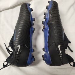 Nike Phantom Soccer Cleats 5.5
