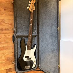 Squier P-Bass