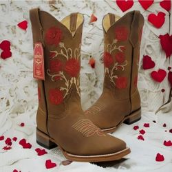 Ladies Boots