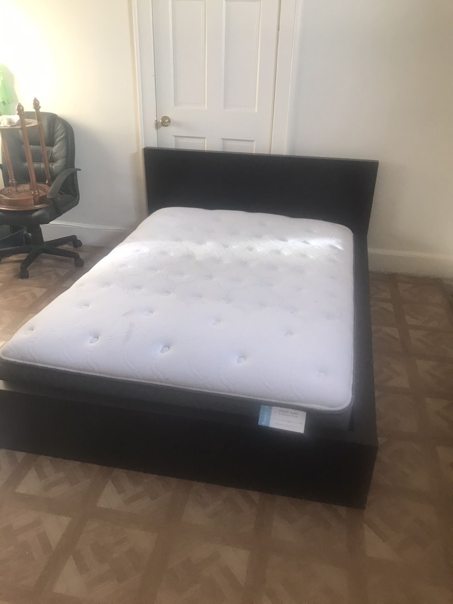 Ikea Bedroom Set with Full Size Sealy Posturepedic Mattress