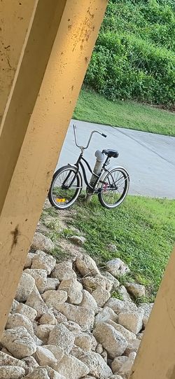 1990s Huffy Black Beach Cruiser Bicycle
