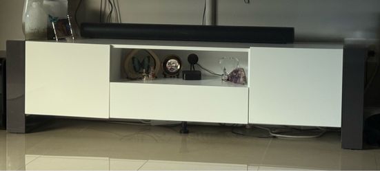 85” TV stand