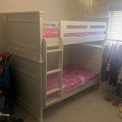 Bunk Bed With Postherpetic Mattresses