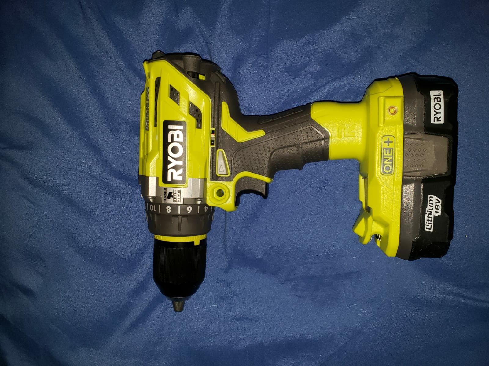 RYOBI P251 ONE PLUS 18V BRUSHLESS HAMMER DRILL WITH BATTERY