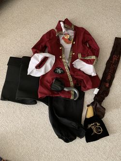 Original Disney pirate 🏴‍☠️ costume size 6/8