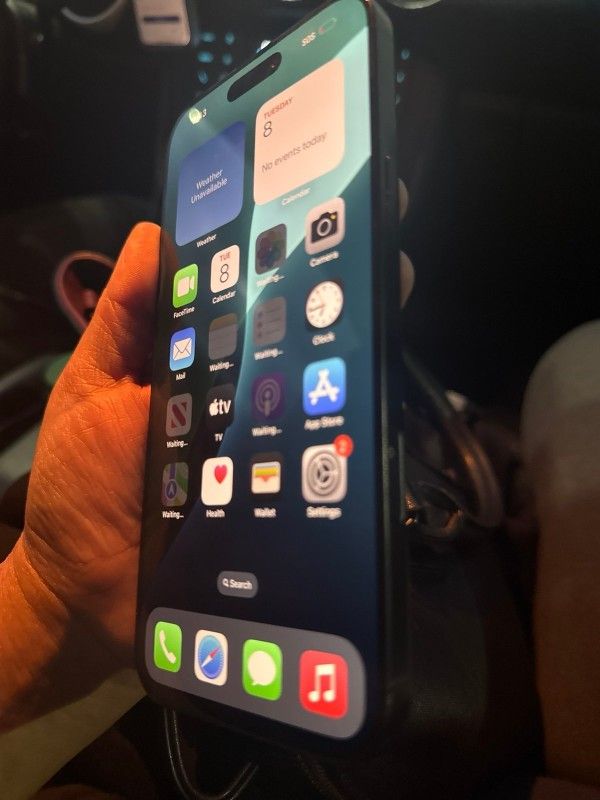 iPhone 16 Selling On eBay Press Link