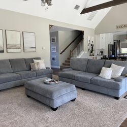 2 Sofas with Ottoman