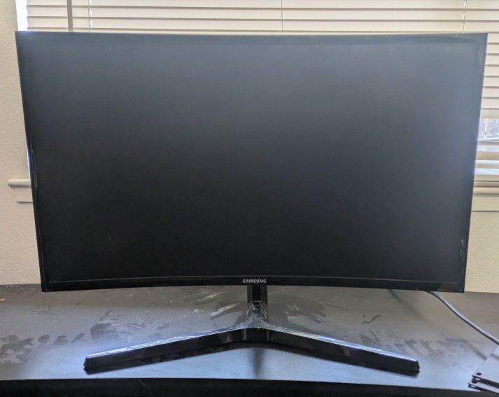 Samsung 27" Curved Gaming Monitor