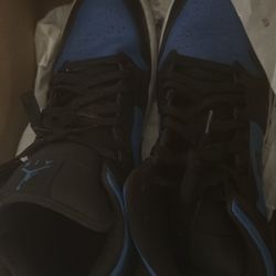 Air jordan 1 mid black royal blue