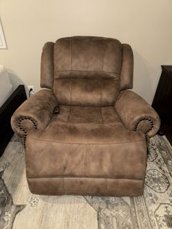 Recliner chair