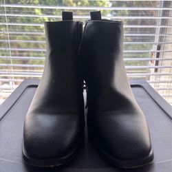 Náutica black short heel boots