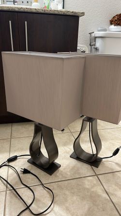2 Lamps