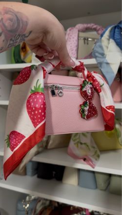 Personalized handbags