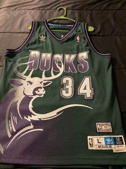 Ray Allen Bucks jersey size Large