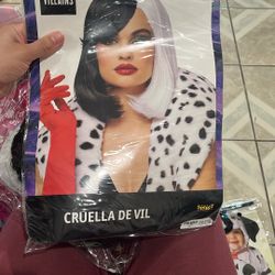 Cruella De Veil Wig