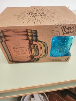 Set of 4 retro glass mugs