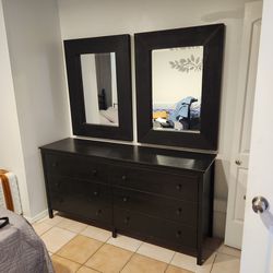 Dresser And Mirrors 