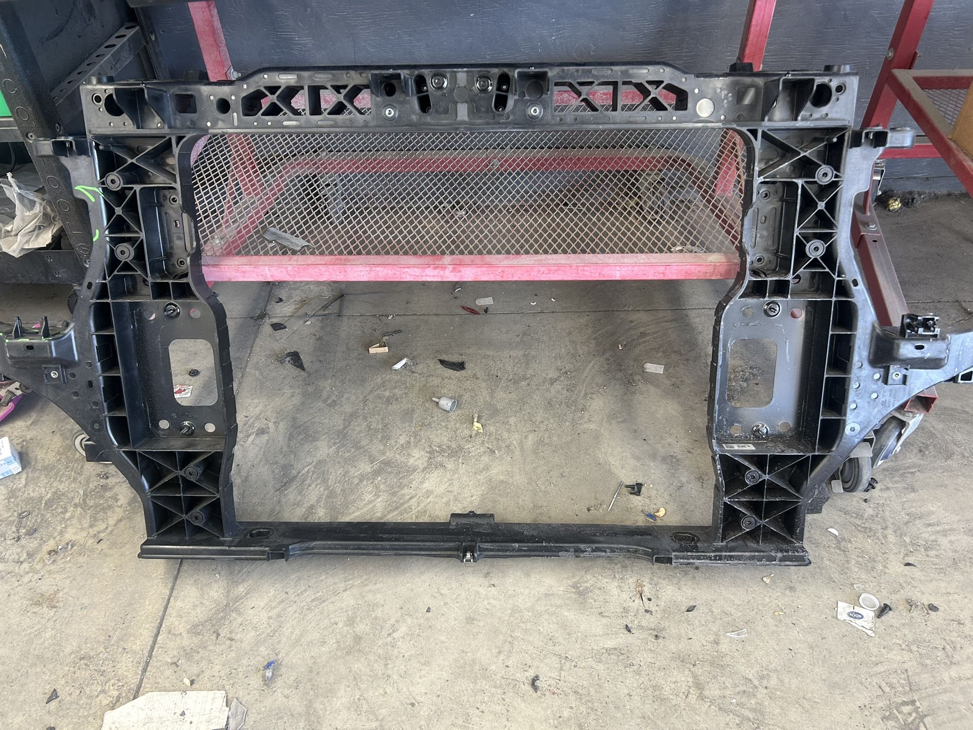 2025 Genesis GV80 Radiator Core Support