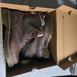 Dr. Martens Men's 1460 Pascal Waxed Full Grain Leather Boots