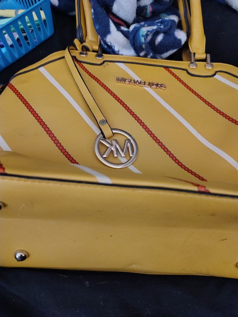 Micheal Kors Purse
