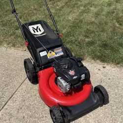 Yard Machines Lawn Mower with Bag 