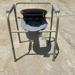 Portable commode