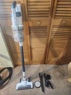 Eureka rapid clean pro stick vacuum cordless battery powered 25.3volts LIKE NEW