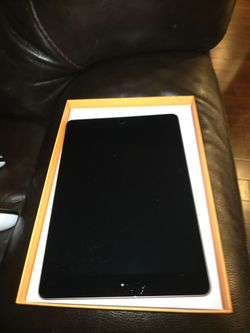 Ipad 6th Gen - 32 GB