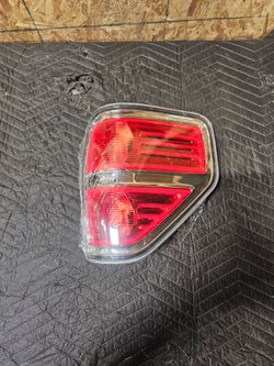 Tail light