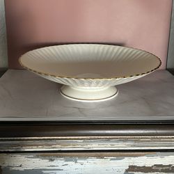 Lenox White Porcelain Fruit or Nut Bowl Pedestal Footed w/ Gold Trim