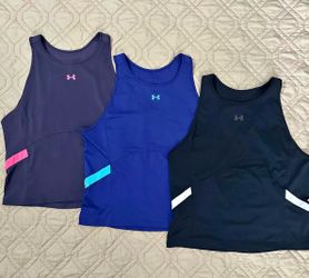 NWOT - Under Armour Women's Athletic Tank Tops Lot of 3, size large