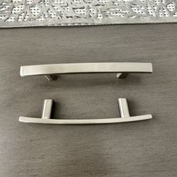 (43) Brushed Nickel Cabinet Pulls 