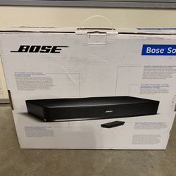 Bose Solo TV Soundbar (NEW OPEN BOX)
