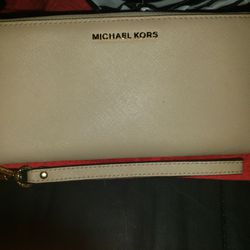 Women's (MICHAEL KOR'S) Beige Leather Long Zip Around Wallet Wristlet