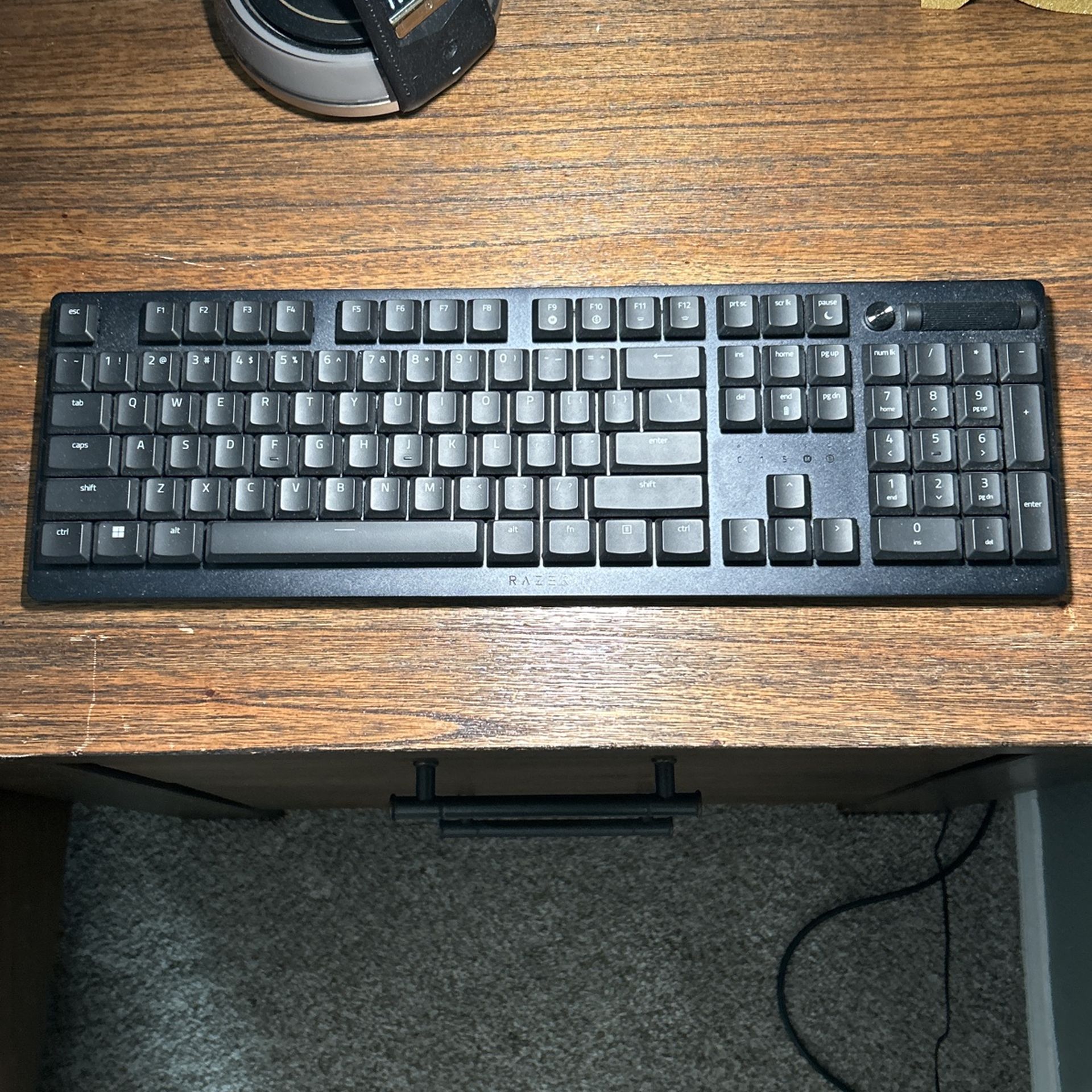 Razer Deathstalker V2 Pro Purple Switches