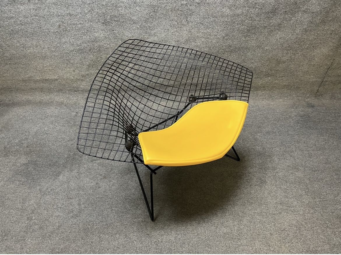 Vintage Mid Century Modern Large Diamond Chair by Harry Bertoia for Knoll Eames