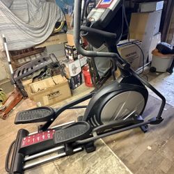 SOLE  E25 ELLIPTICAL 