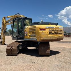 Kobelco SK210 Excavator w/ Thumb 